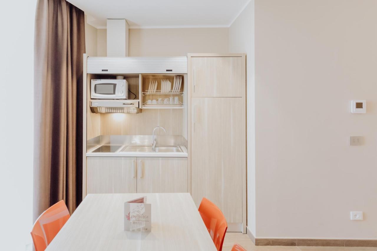 Privilege Apartments Vimercate Luaran gambar