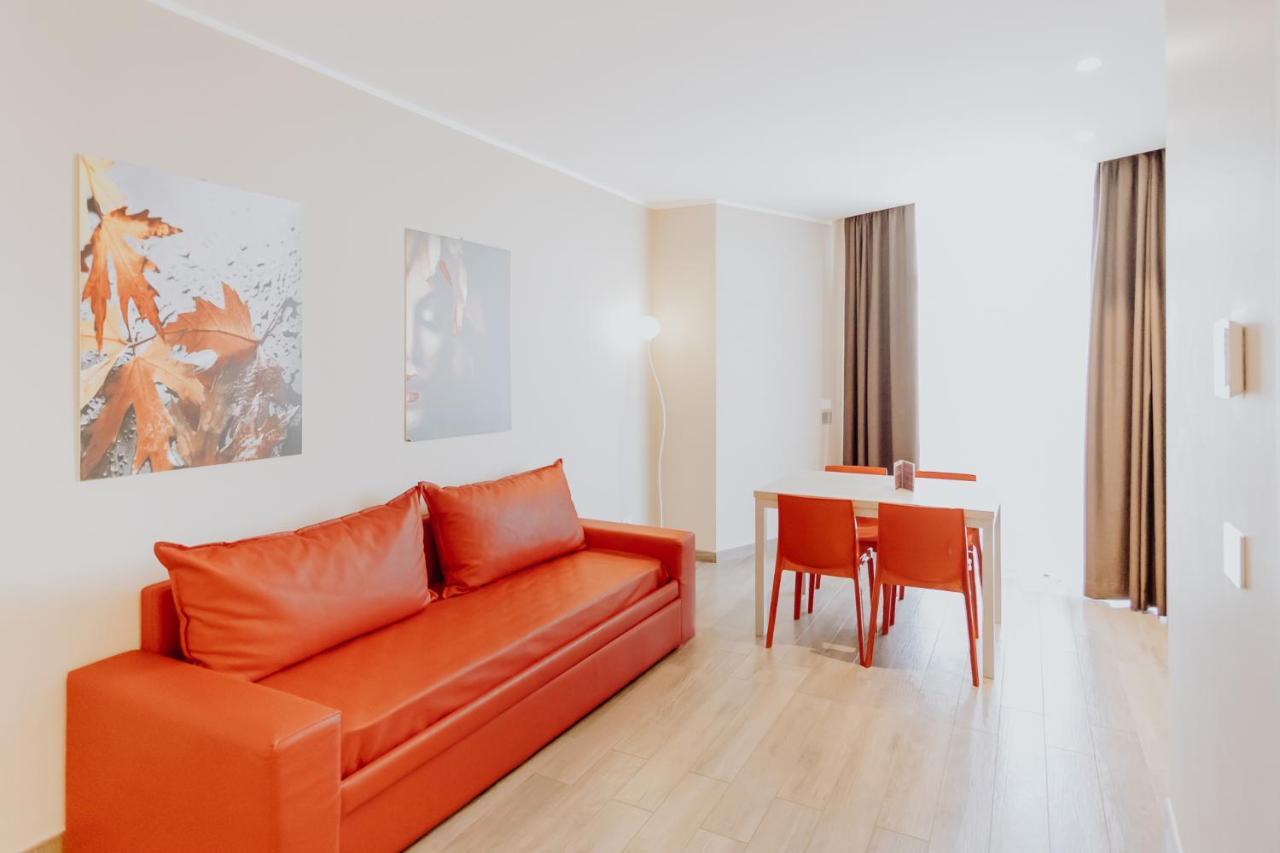 Privilege Apartments Vimercate Luaran gambar