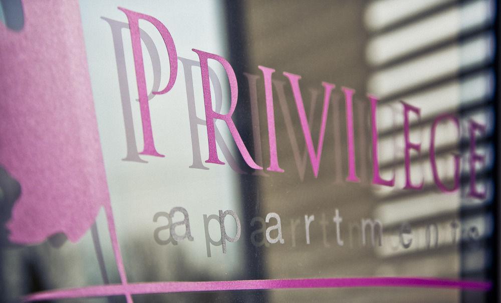 Privilege Apartments Vimercate Luaran gambar