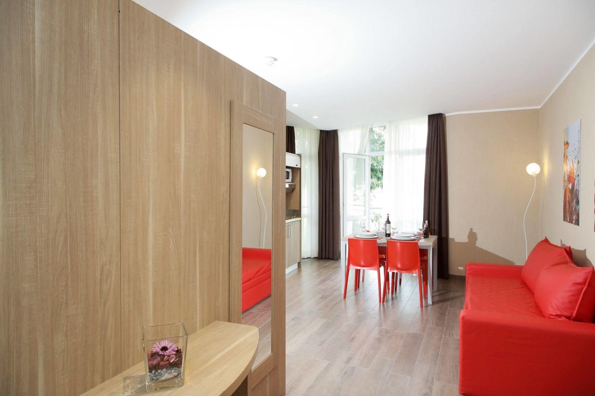 Privilege Apartments Vimercate Luaran gambar