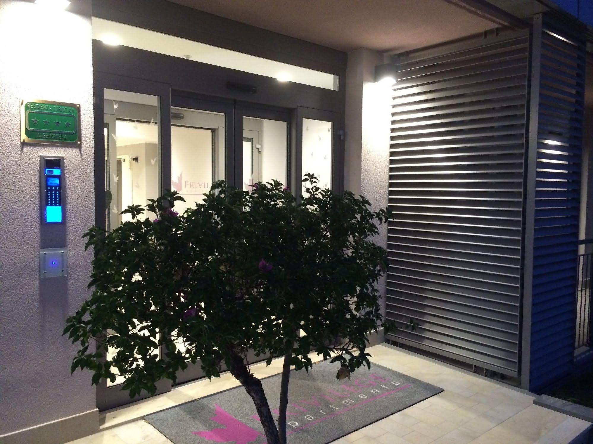 Privilege Apartments Vimercate Luaran gambar