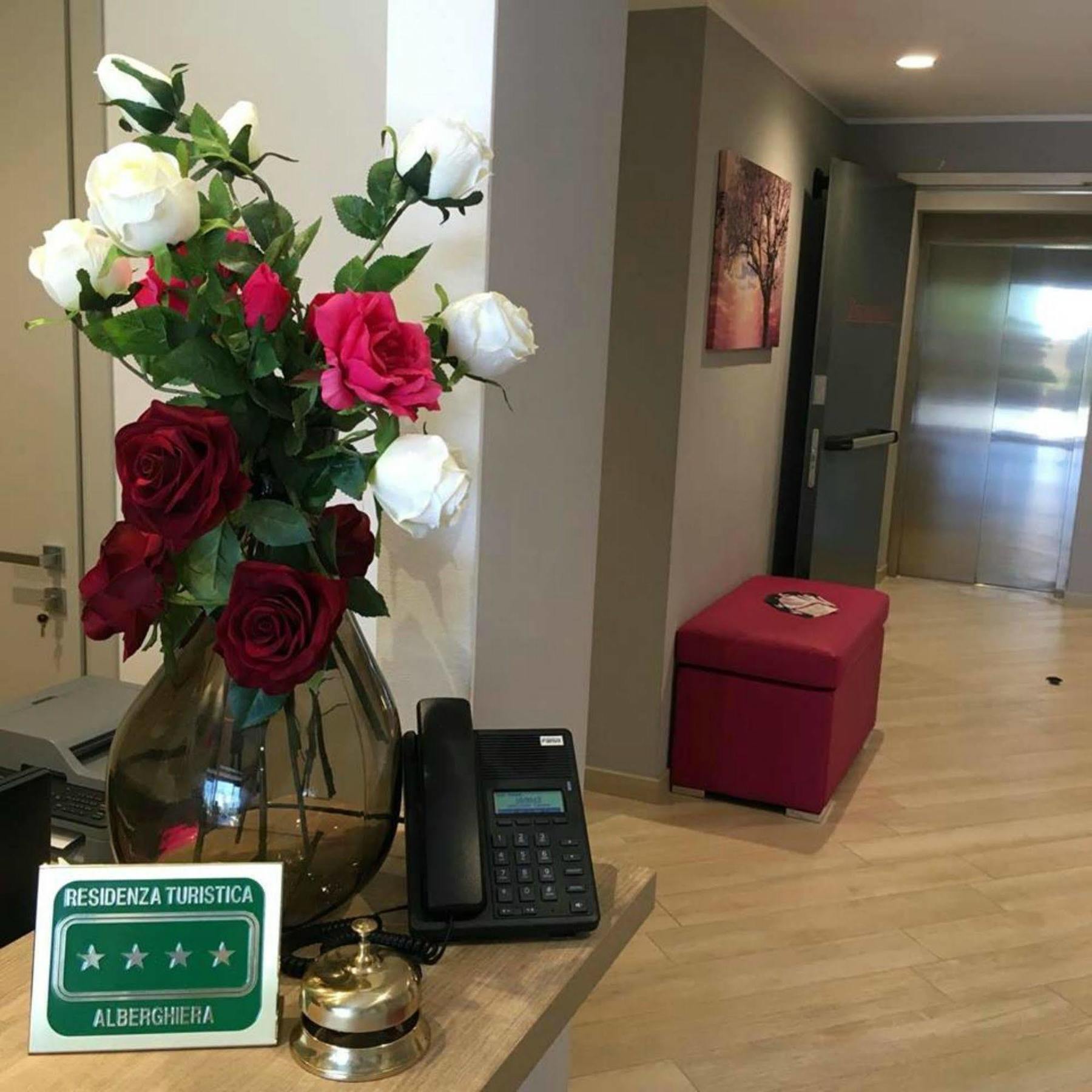Privilege Apartments Vimercate Luaran gambar