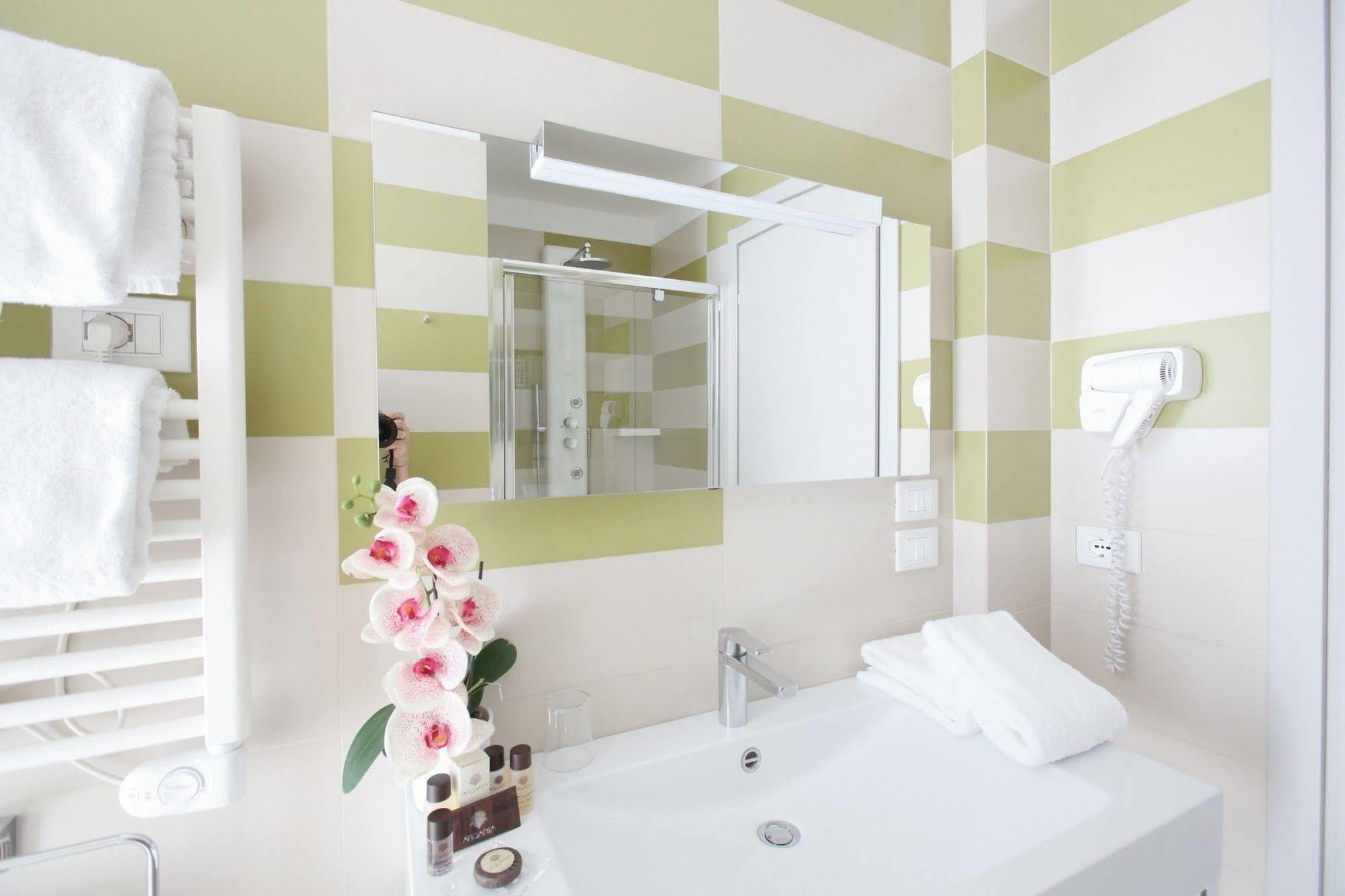Privilege Apartments Vimercate Luaran gambar