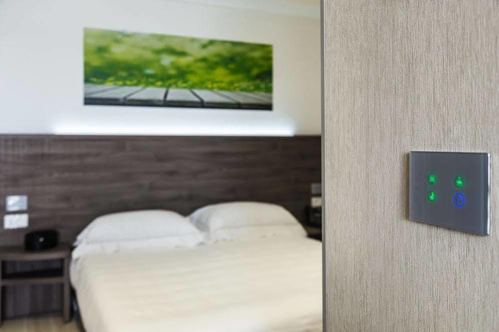 Privilege Apartments Vimercate Luaran gambar